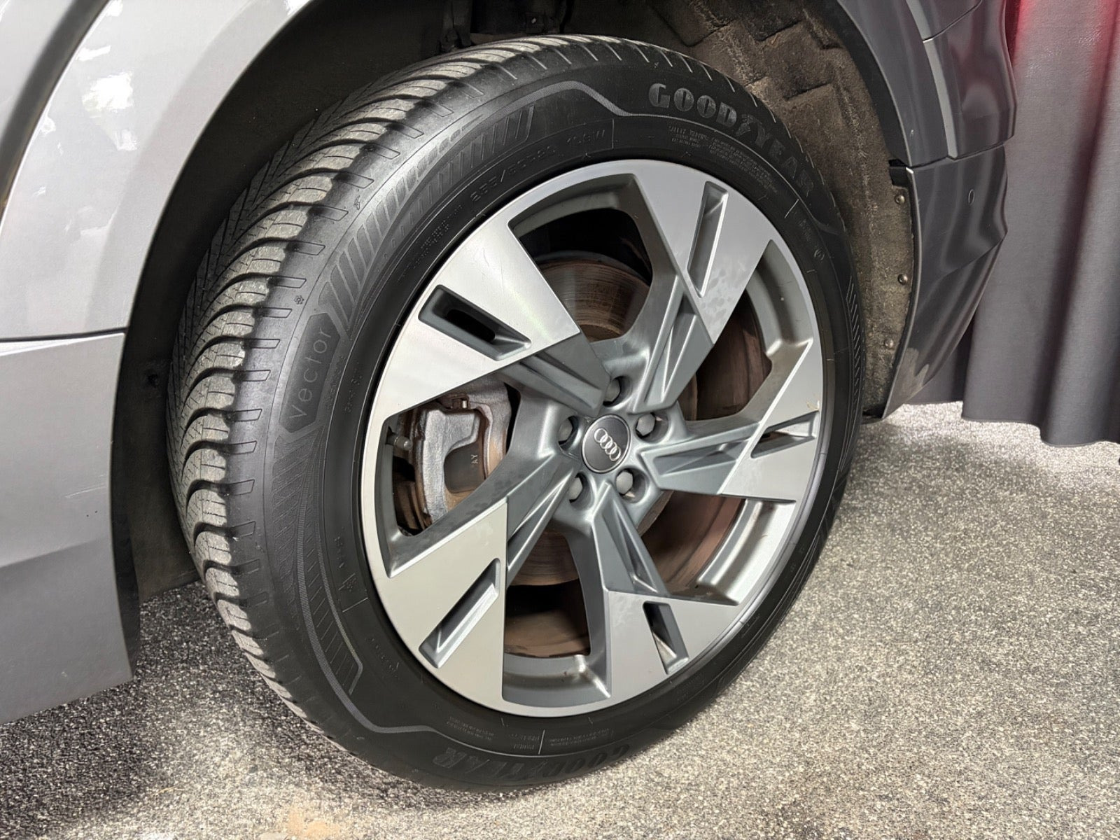 undefined Audi e-tron fra 2019