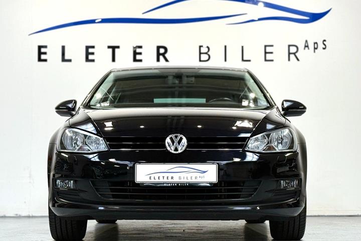Sort VW Golf VII fra 2016