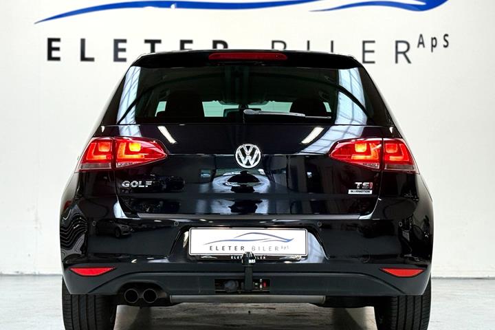 Sort VW Golf VII fra 2016