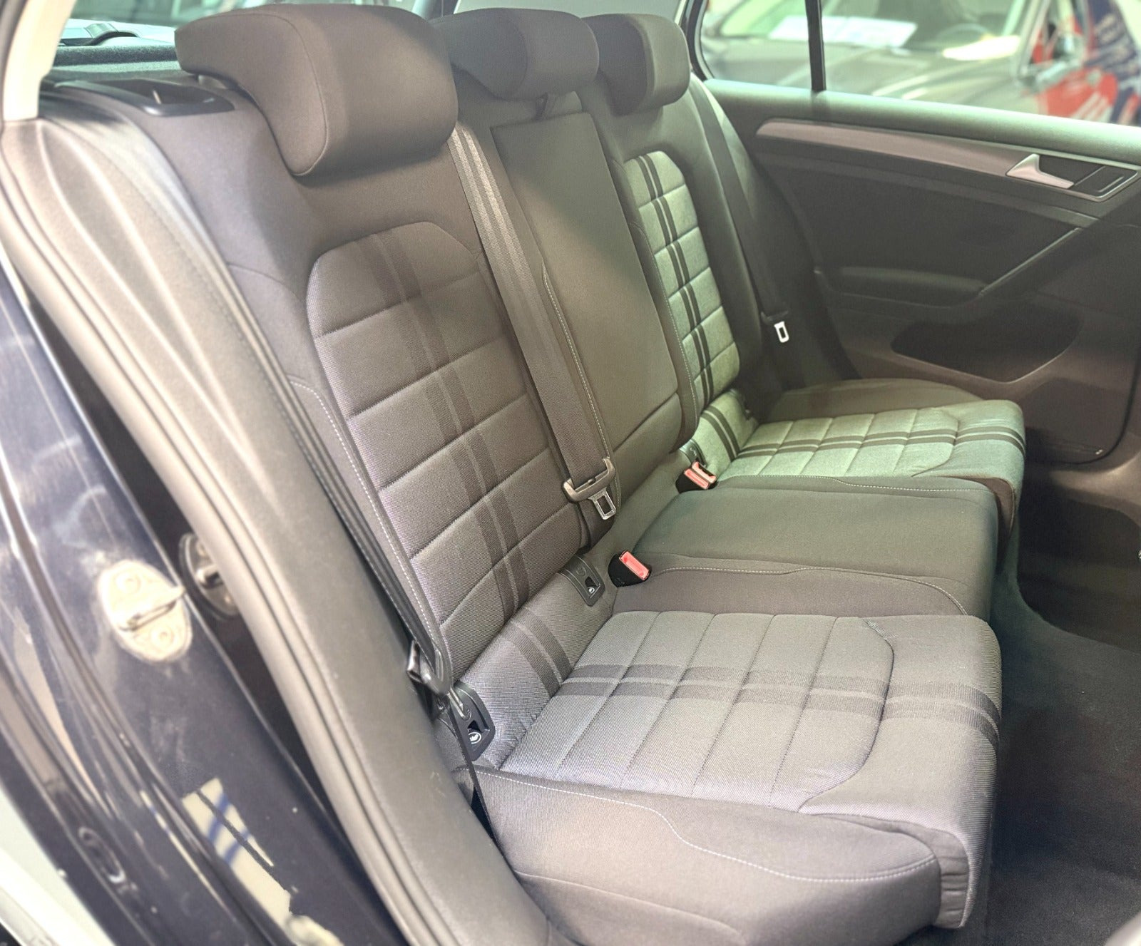 Sort VW Golf VII fra 2016
