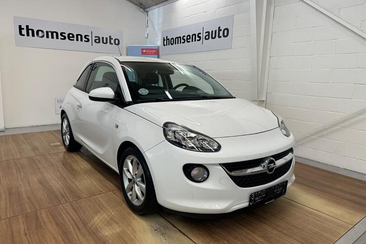 Hvid Opel Adam fra 2013