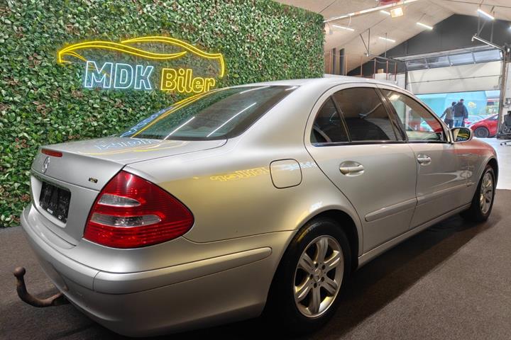 undefined Mercedes E240 fra 2005