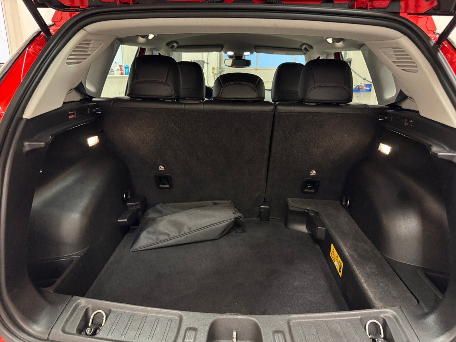 Rød Jeep Compass fra 2020