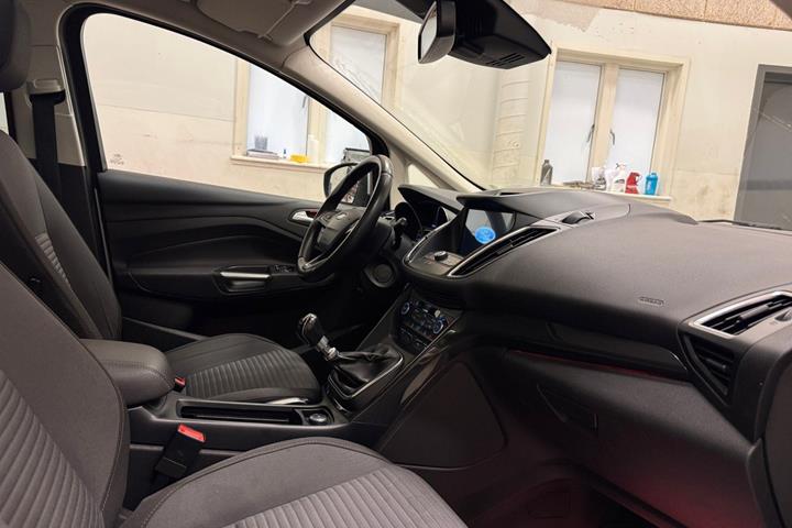 Hvid Ford C-MAX fra 2018