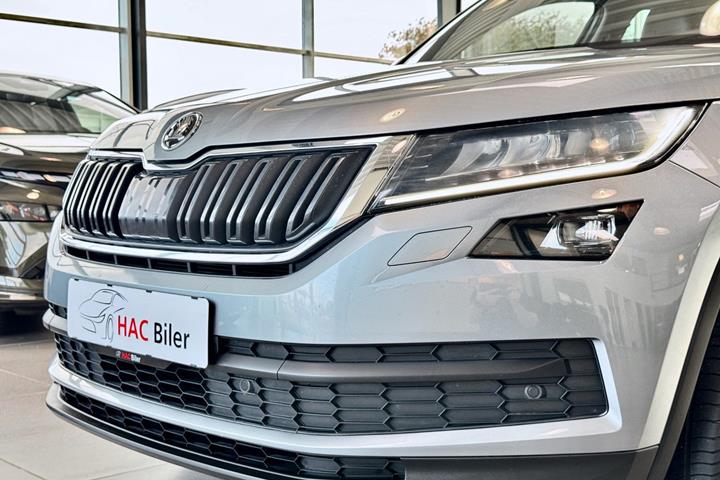 Gul Skoda Kodiaq fra 2019