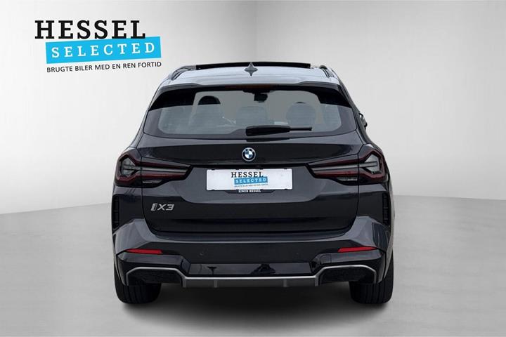 Sort BMW iX3 fra 2023