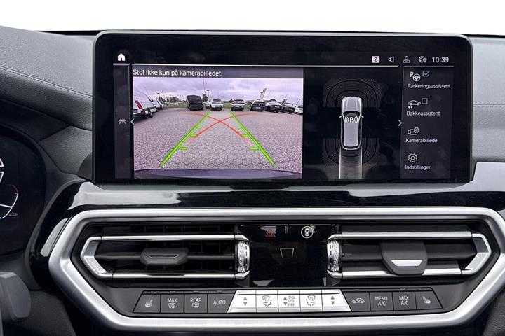 Sort BMW iX3 fra 2023