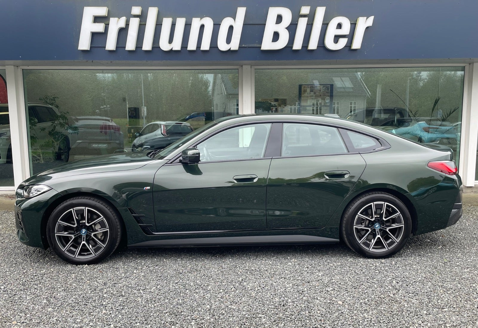 Grøn BMW i4 fra 2023