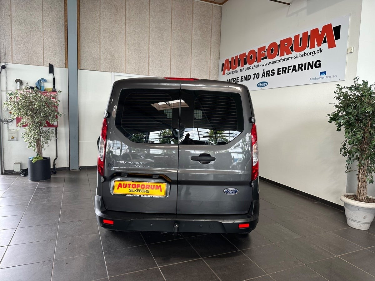 Grå Ford Transit Connect fra 2020