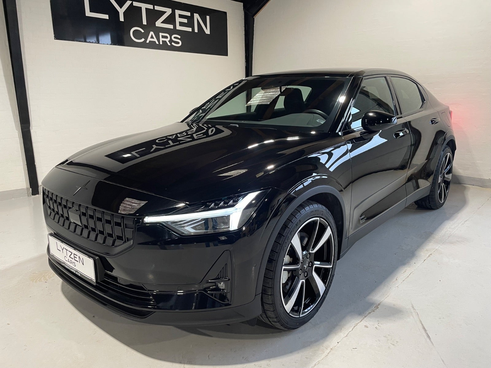 Sort Polestar 2 fra 2022