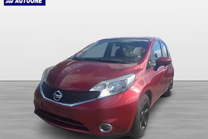 Rød Nissan Note fra 2014