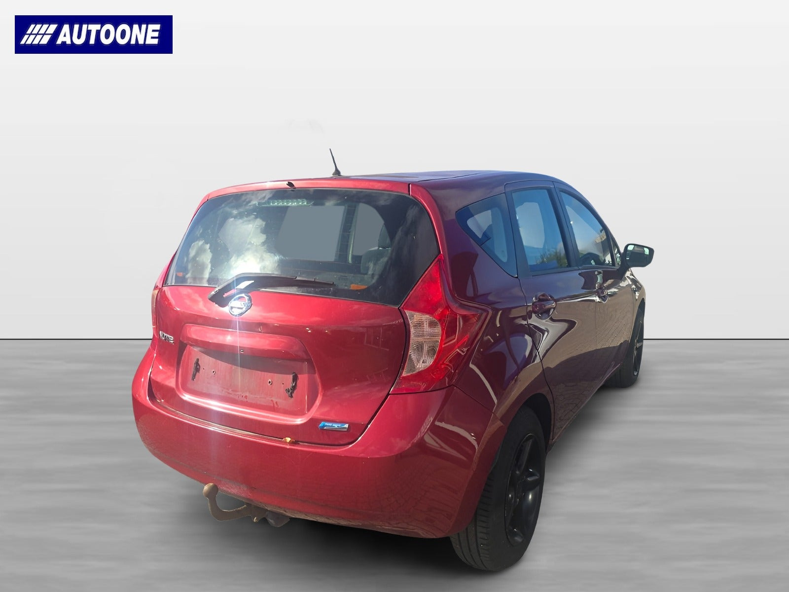 Rød Nissan Note fra 2014