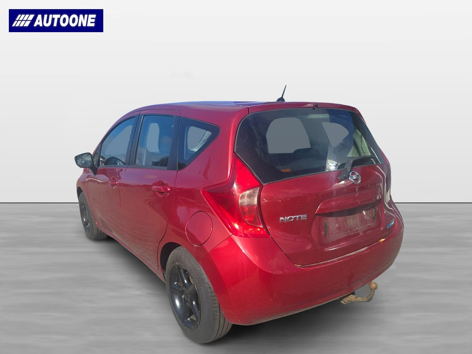 Rød Nissan Note fra 2014