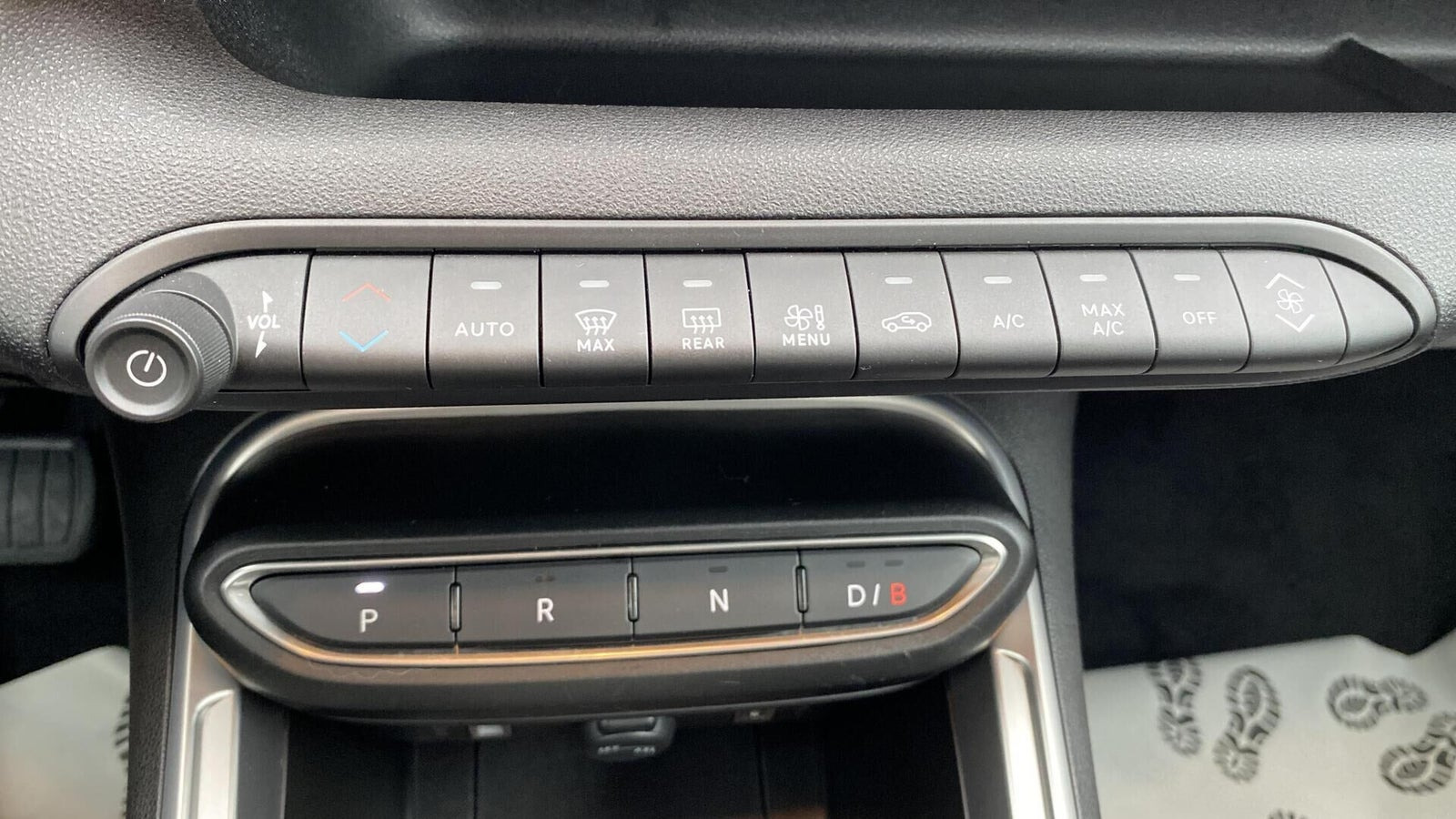 Hvid Jeep Avenger fra 2025