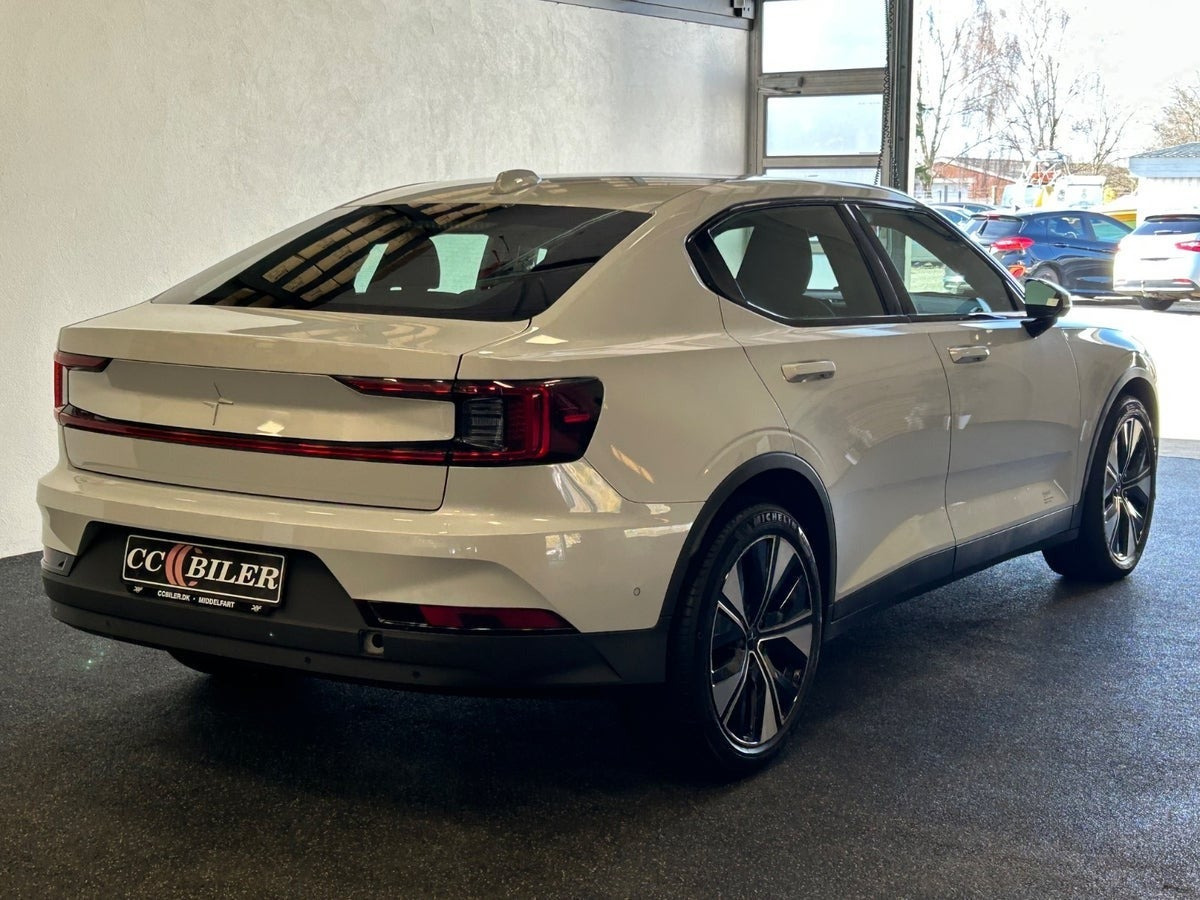 Grå Polestar 2 fra 2022