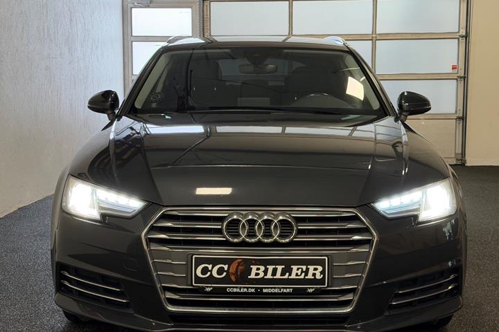 Grå Audi A4 fra 2016