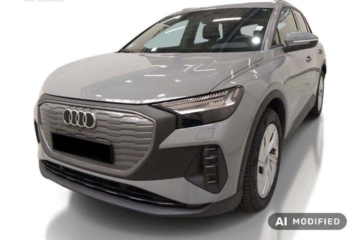 Grå Audi Q4 e-tron fra 2024