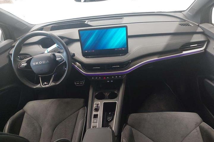 Sort Skoda Enyaq fra 2026