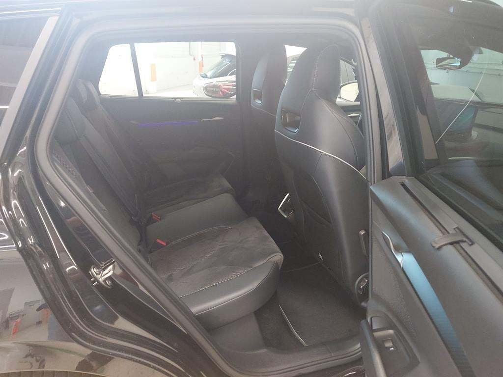 Sort Skoda Enyaq fra 2026