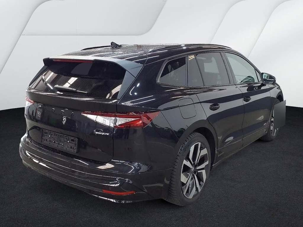 Sort Skoda Enyaq fra 2026