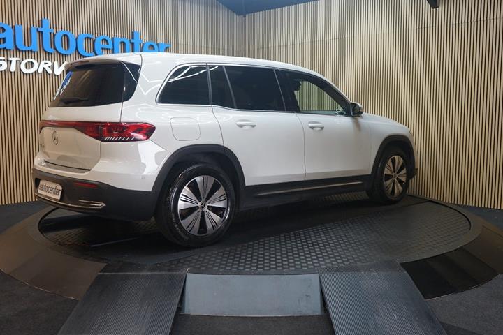 Hvid Mercedes EQB250+ fra 2024