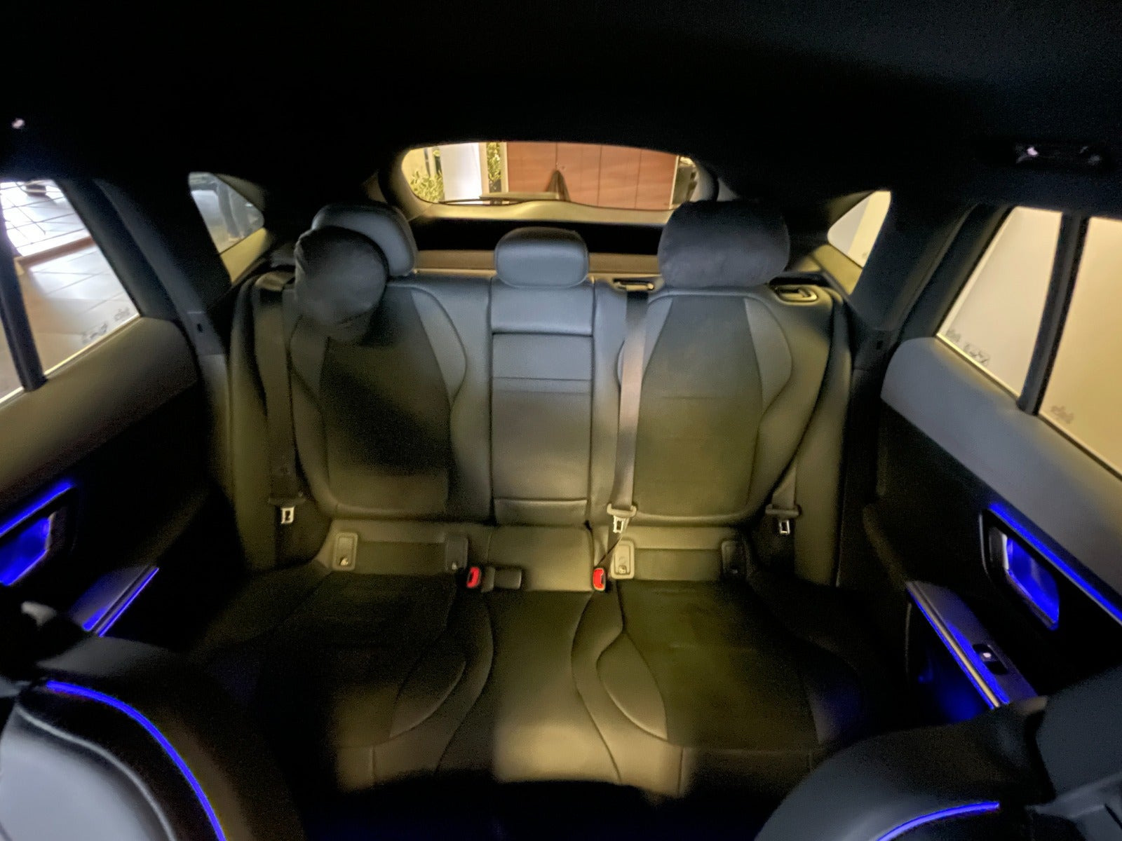 Grøn Mercedes EQE350 SUV fra 2025