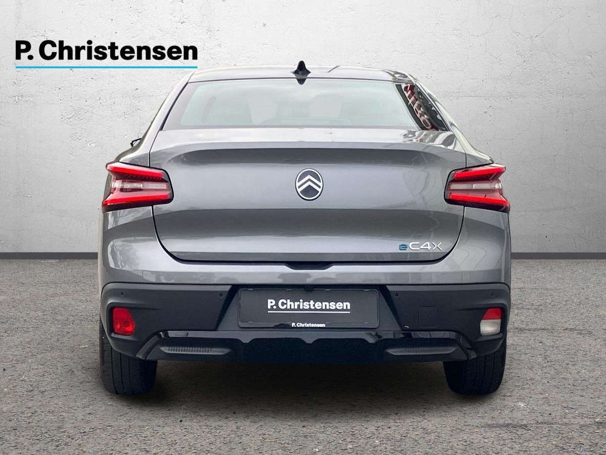 Grå Citroën ë-C4 X fra 2025