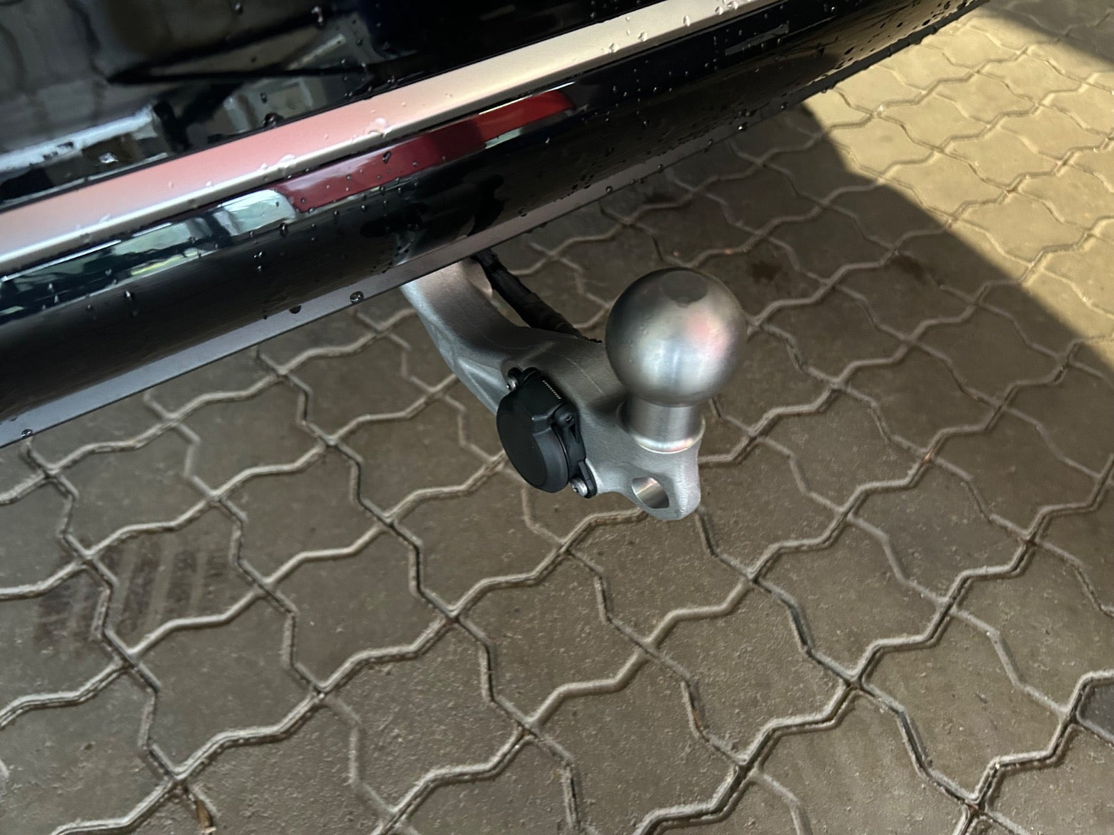 Sort Xpeng G9 fra 2026