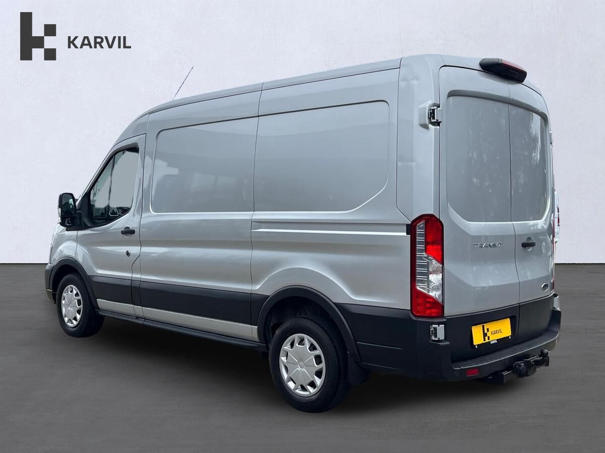 Sølv Ford Transit 350 L2 Van fra 2023