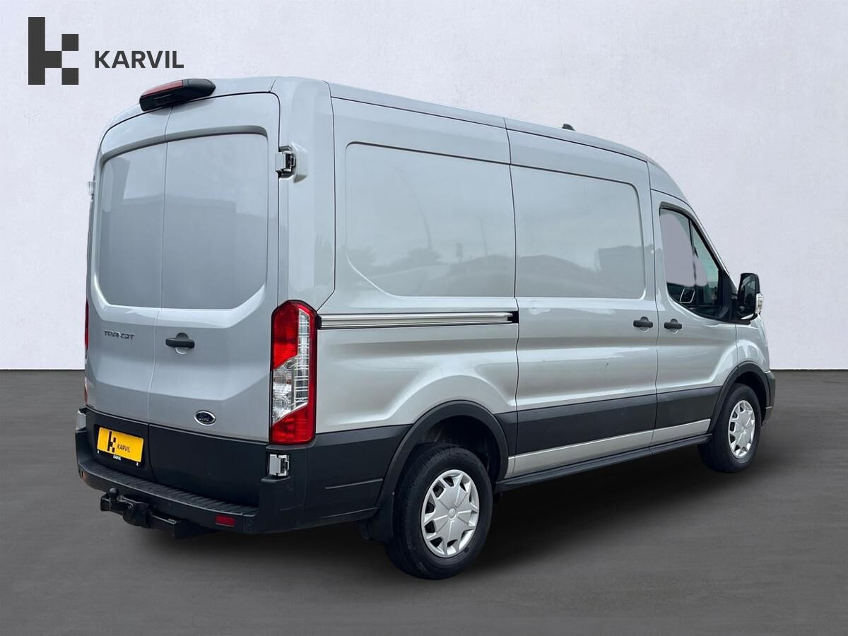 Sølv Ford Transit 350 L2 Van fra 2023