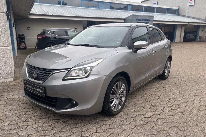 Grå Suzuki Baleno fra 2020