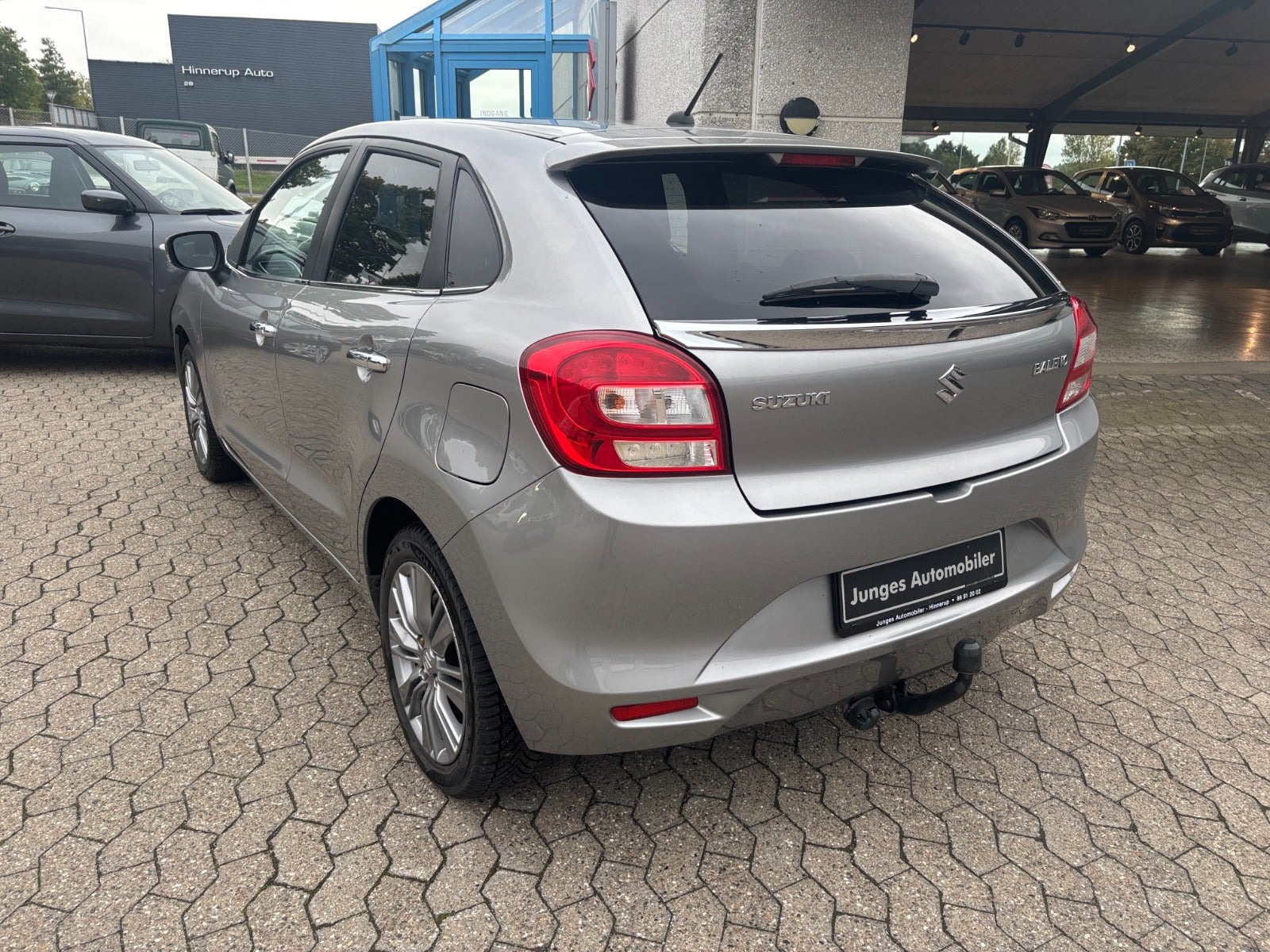 Grå Suzuki Baleno fra 2020