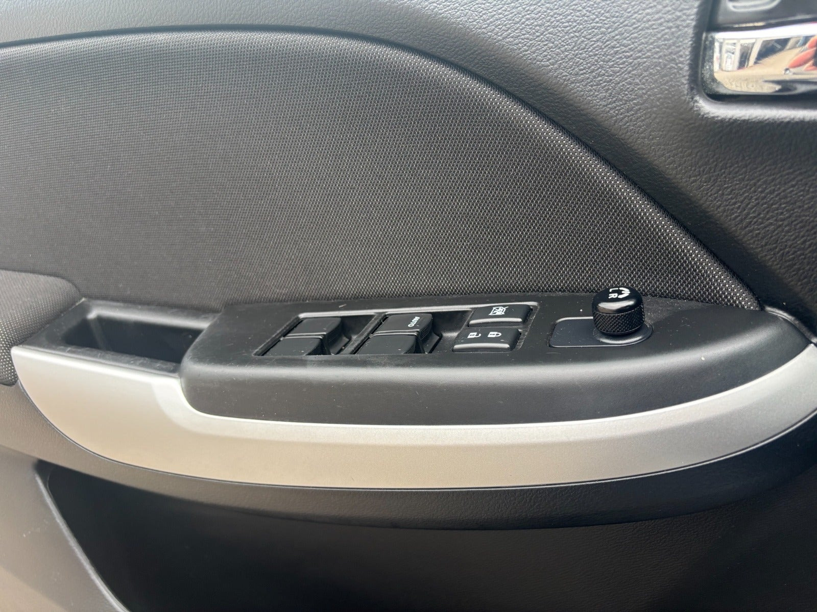 Grå Suzuki Baleno fra 2020