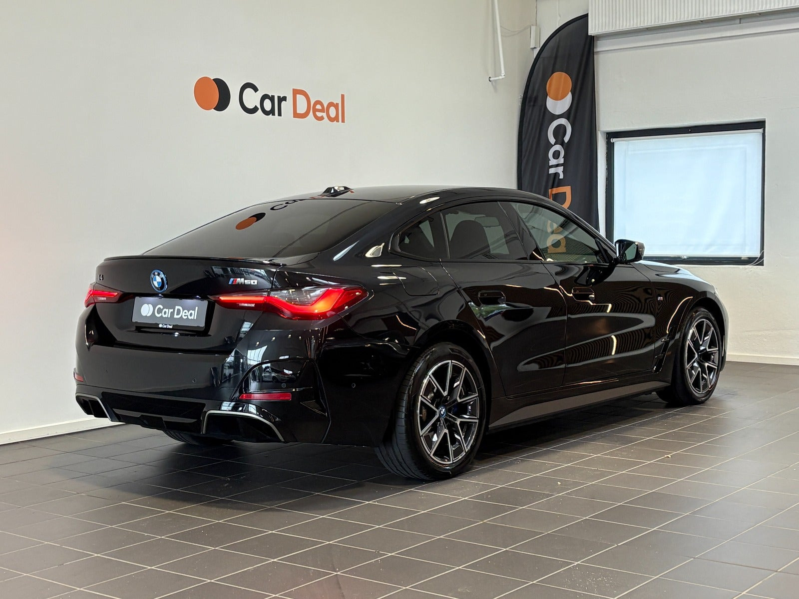 Rød BMW i4 fra 2023