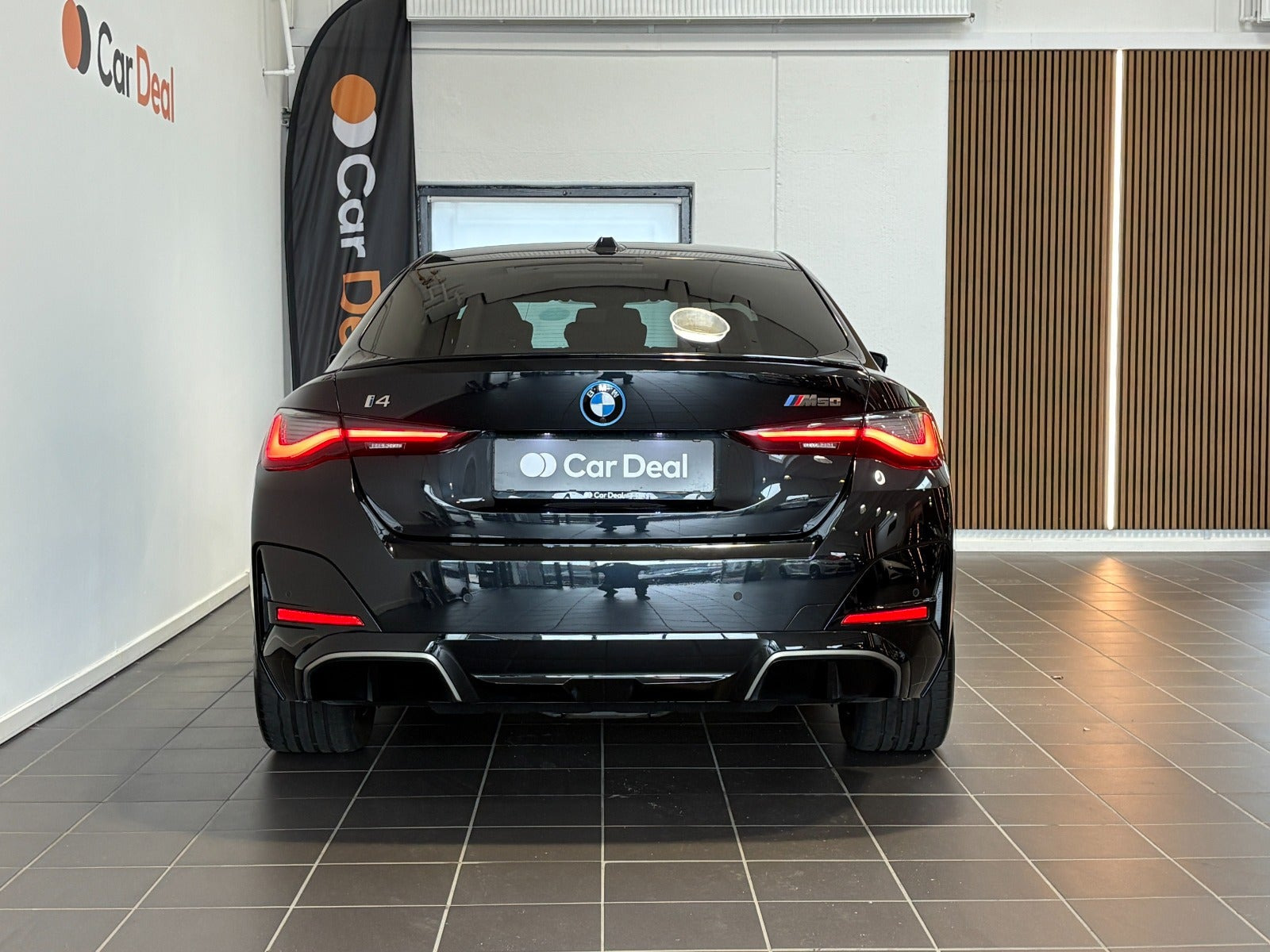 Rød BMW i4 fra 2023