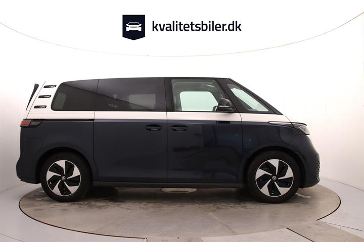 Blå VW ID.Buzz fra 2024