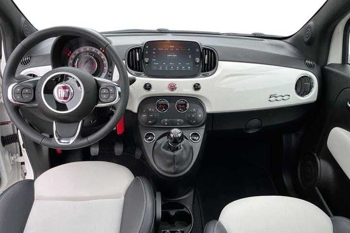 Hvid Fiat 500 fra 2023