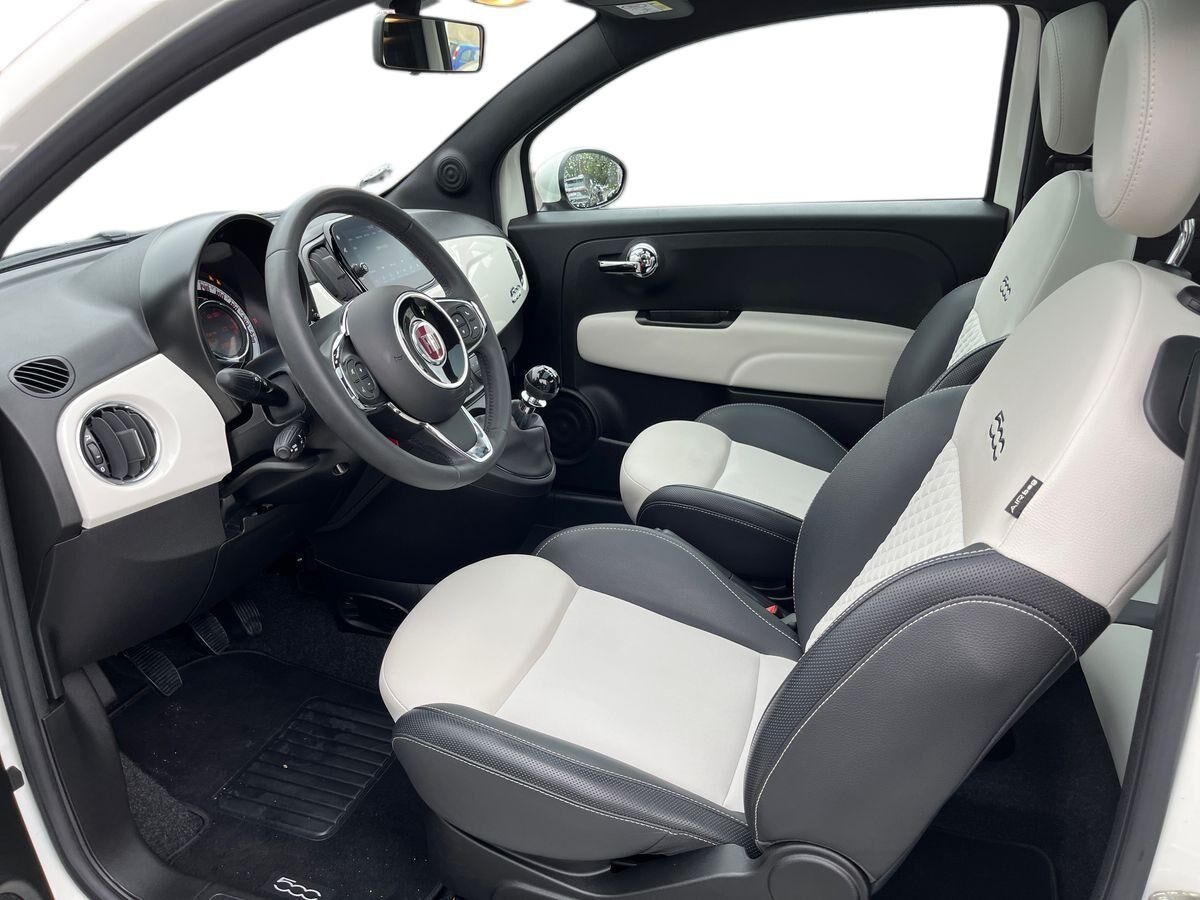 Hvid Fiat 500 fra 2023