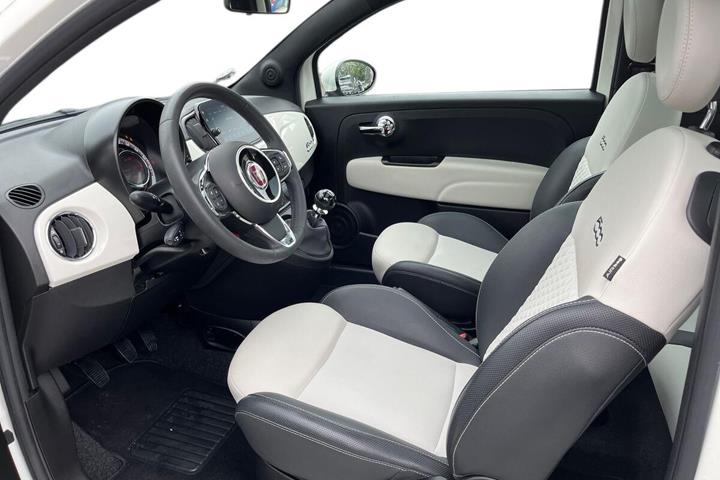 Hvid Fiat 500 fra 2023