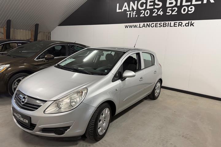 Grå Opel Corsa fra 2007