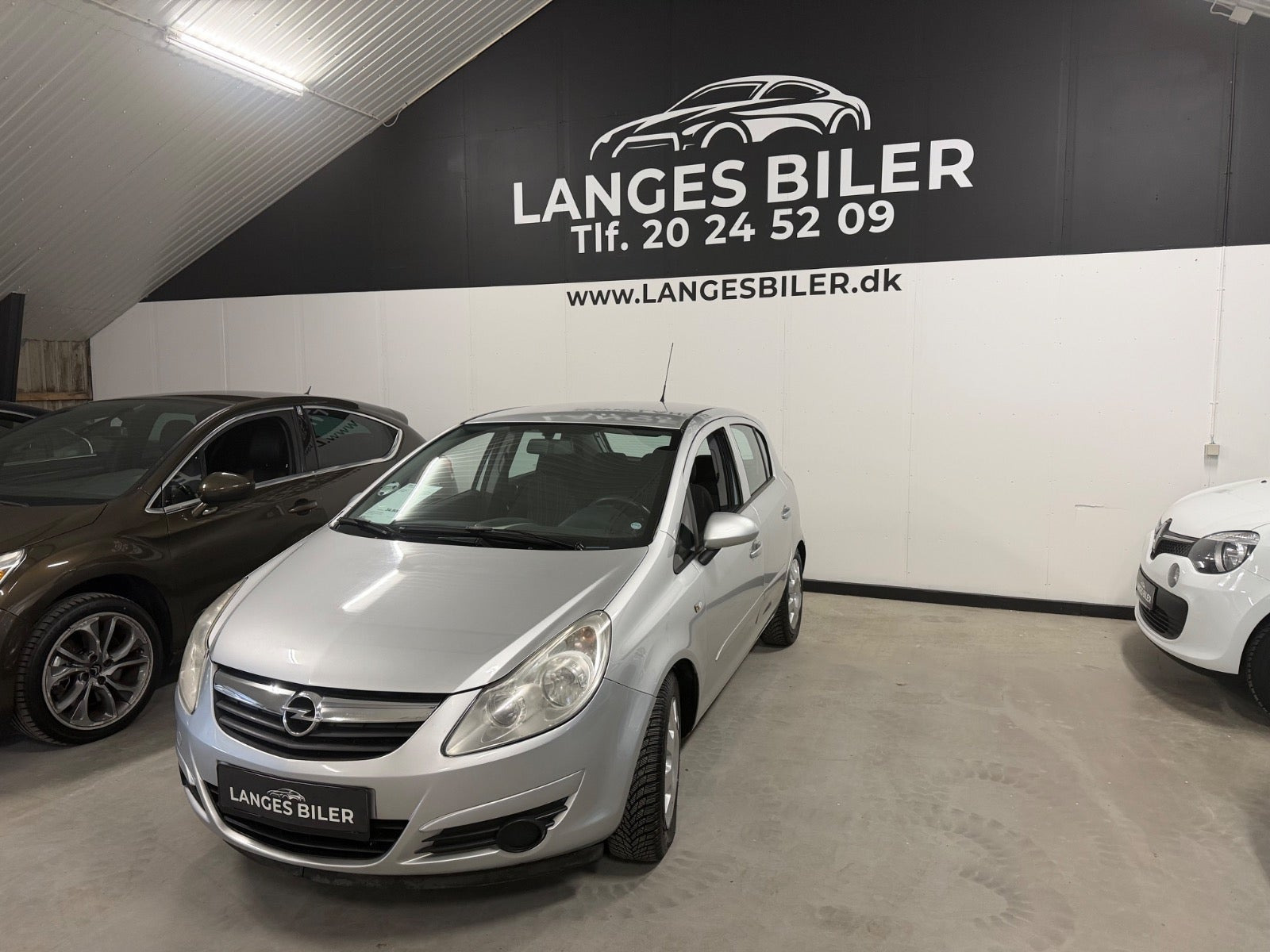 Grå Opel Corsa fra 2007