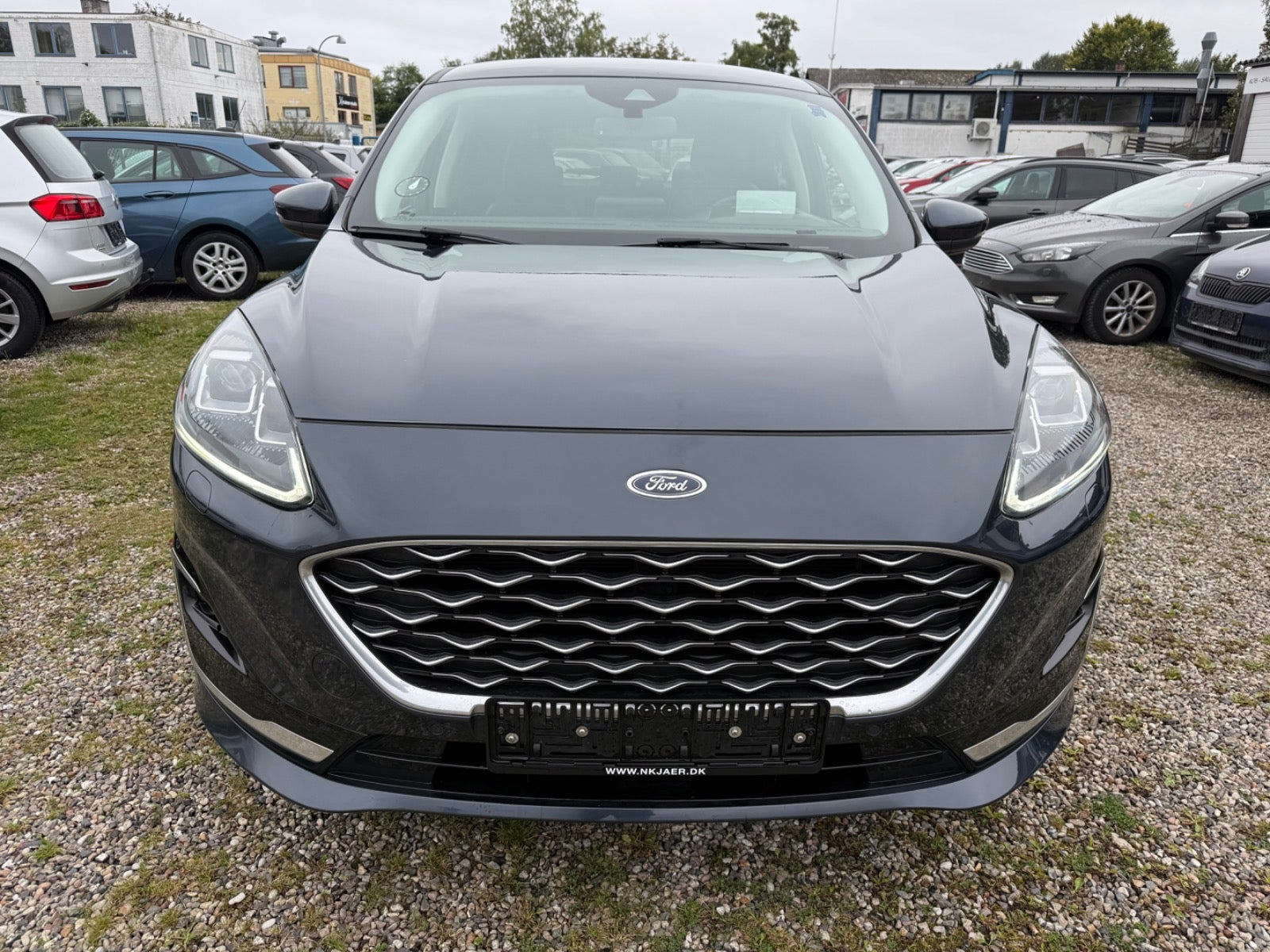 Grå Ford Kuga fra 2020