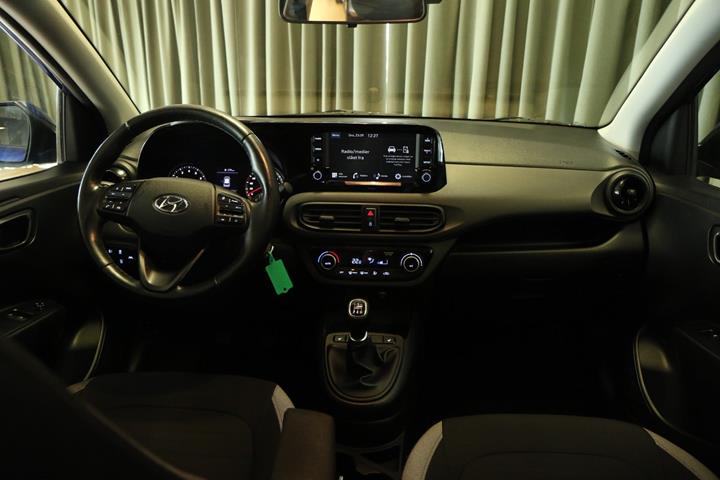 Grøn Hyundai i10 fra 2022