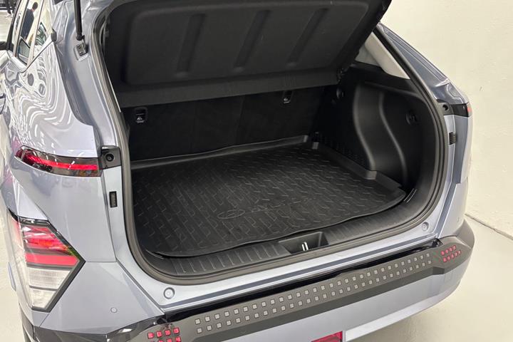 Blå Hyundai Kona fra 2024