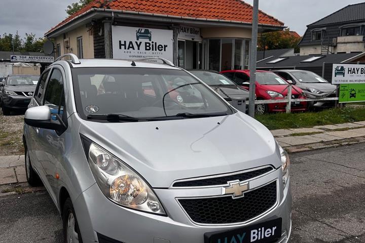 Sølv Chevrolet Spark fra 2011
