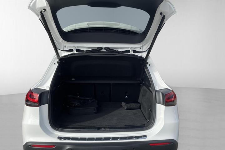 Hvid Mercedes EQA250 fra 2023