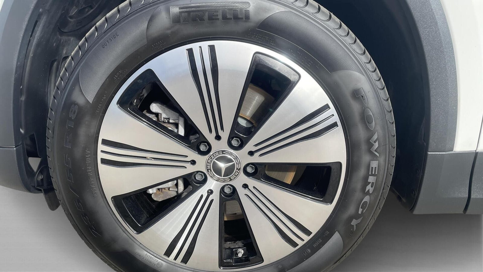 Hvid Mercedes EQA250 fra 2023