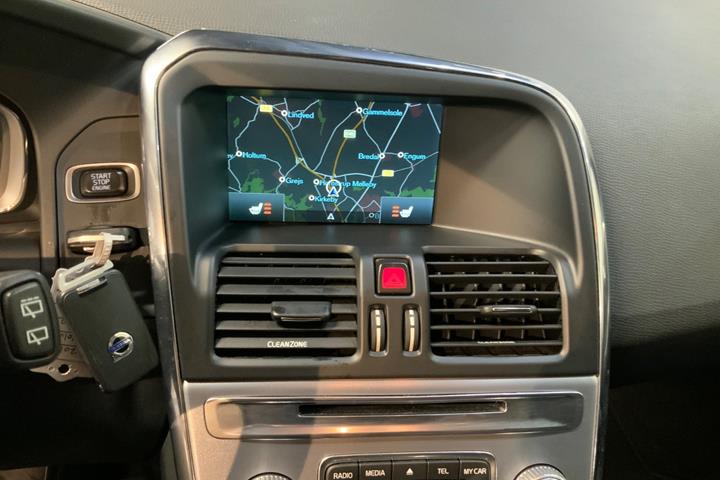 Sort Volvo XC60 fra 2016