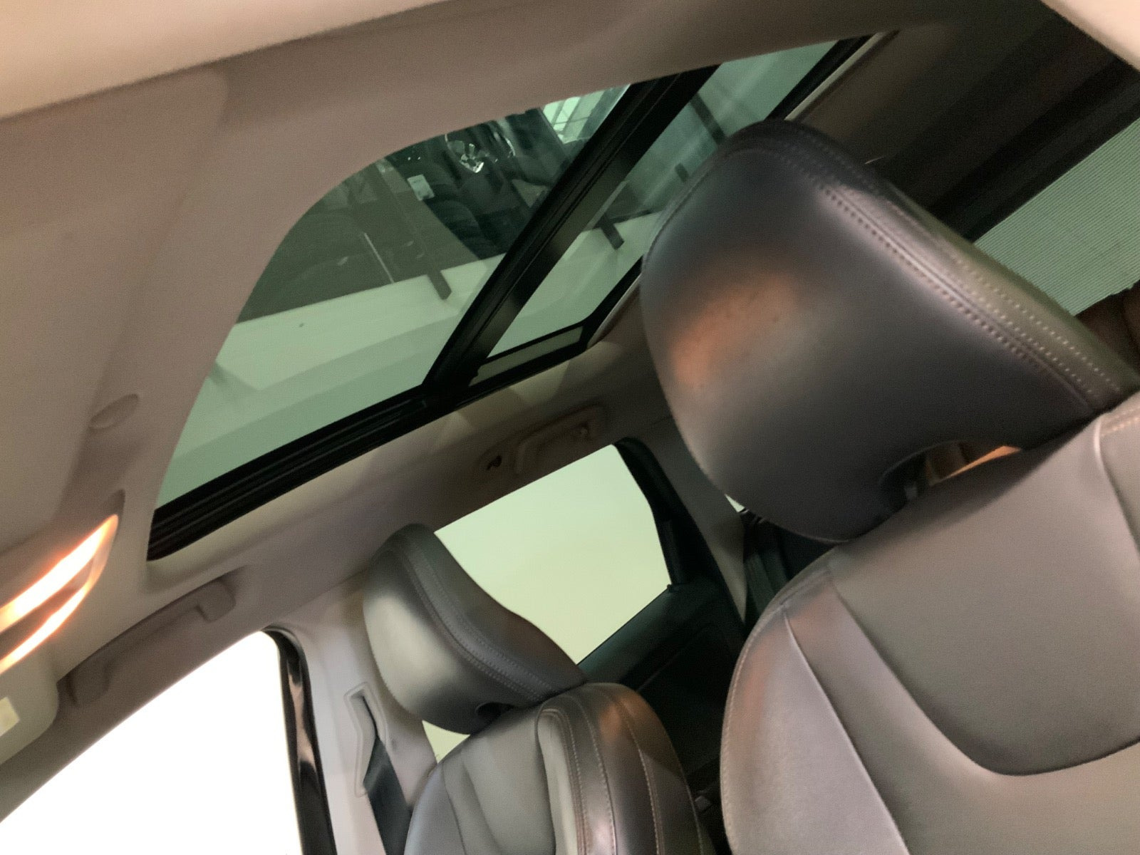 Sort Volvo XC60 fra 2016