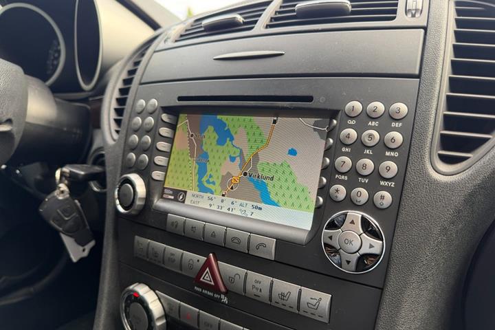 Sort Mercedes SLK200 fra 2004